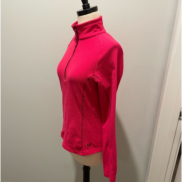 Mountain Hardware Microfleece 1/4 Zip - Picture 3 of 10